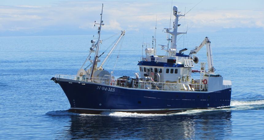 Fiskefartøy på åpent hav